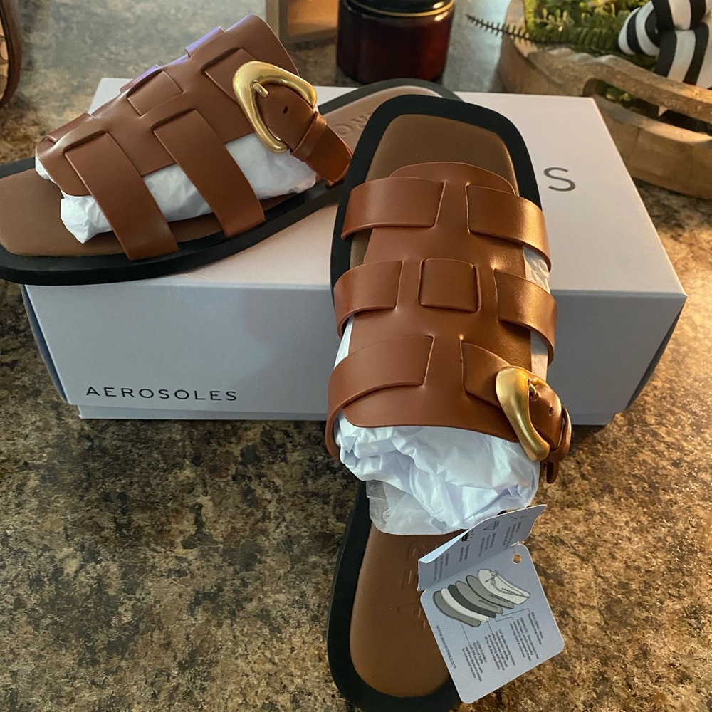AEROSOLES Tan Sandals with Gold Accent